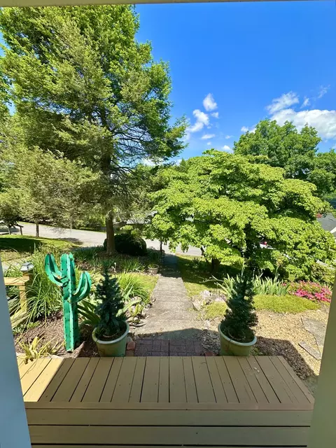 Exterior - 237 E Pennsylvania St, Covington, VA 24426 photo 18 of 19