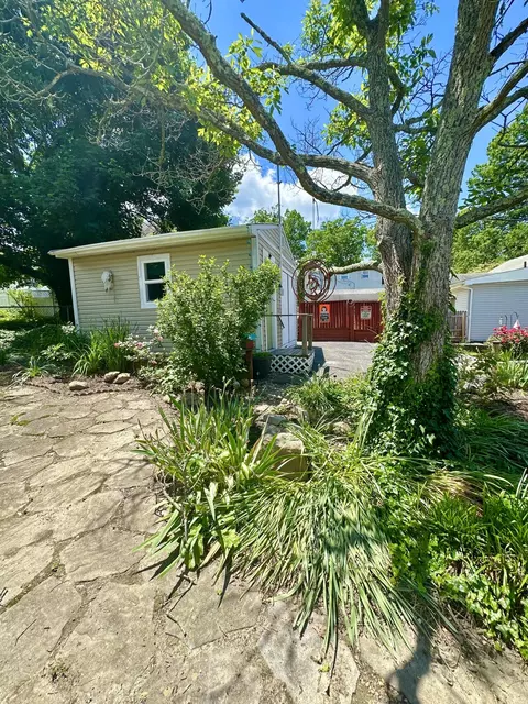 Exterior - 237 E Pennsylvania St, Covington, VA 24426 photo 13 of 19