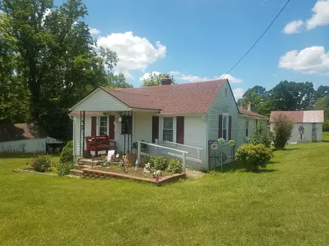 2255 Magnolia Dr, Bedford, VA 24523