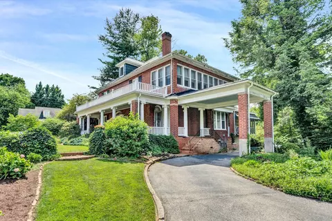 2429 Richelieu Ave SW, Roanoke, VA 24014