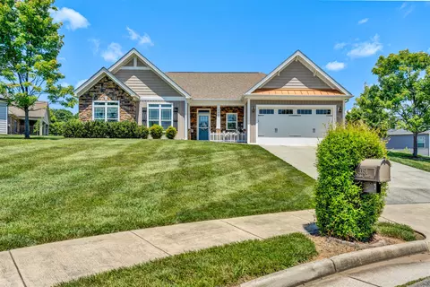 3351 Skylar Ct NE, Roanoke, VA 24012