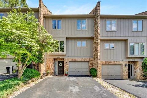 3550 Londonderry Ln, Roanoke, VA 24018
