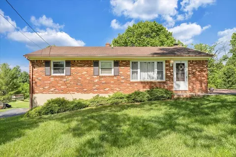 513 Farmer Ln, Vinton, VA 24179