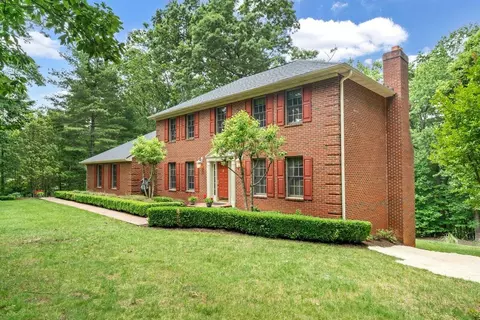 129 Crestwood Dr, Boones Mill, VA 24065
