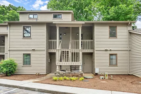 289 Shoreline Marina Cir #209, Moneta, VA 24121