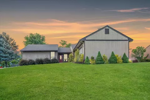 160 Hillandale Dr, Troutville, VA 24175