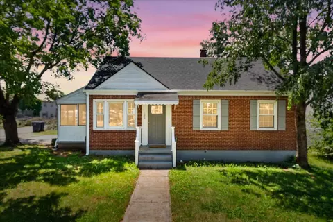 125 Troy Ave NE, Roanoke, VA 24012