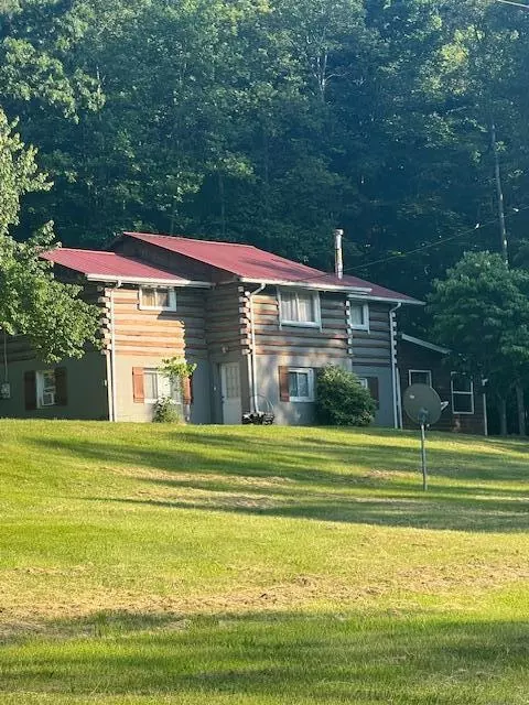 401 Goode Mountain Ln, Rocky Mount, VA 24151