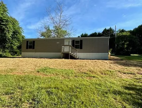1617 Farm View Rd, Glade Hill, VA 24092