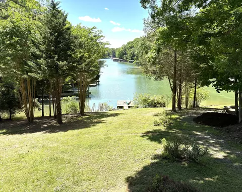 1284 Boats N Oats Ln, Moneta, VA 24121