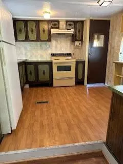 206 Board Mountain Rd, Goodview, VA 24095 photo 4