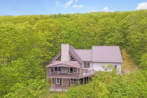 768 Hanging Rock Cir, New Castle, VA 24127