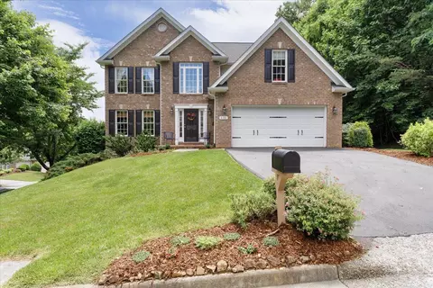 61006104 Castleview Ct, Roanoke, VA 24018