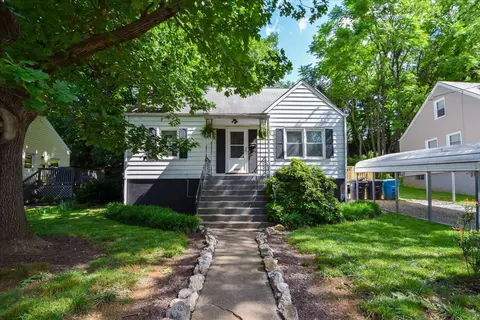 2637 Lansing Dr SW, Roanoke, VA 24015