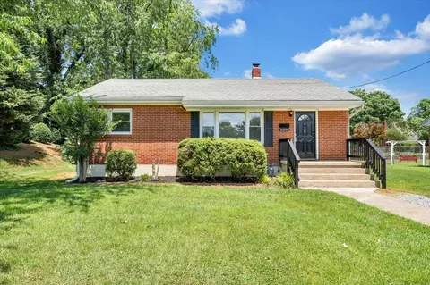 4733 Pawling St NW, Roanoke, VA 24012
