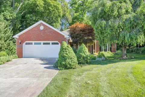 4124 Beech Cove Trl, Vinton, VA 24179