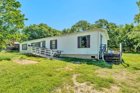 100 Amsterdam Rd, Daleville, VA 24083