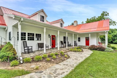 5928 Bent Mountain Rd, Roanoke, VA 24018