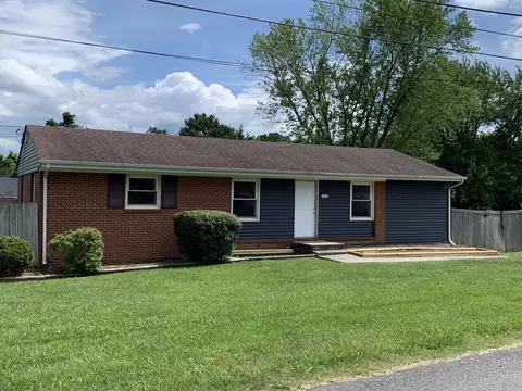 1102 East Dr, Roanoke, VA 24019