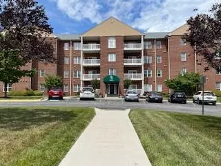 4444 Pheasant Ridge Rd SW #202, Roanoke, VA 24014