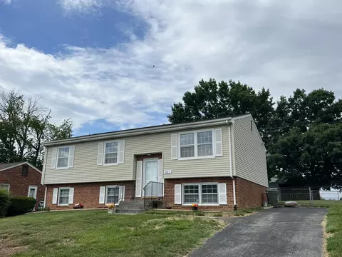 827 Moran Ave, Salem, VA 24153
