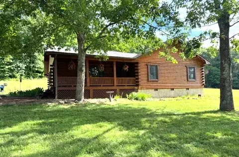 7015 Potts Creek Rd, Covington, VA 24426