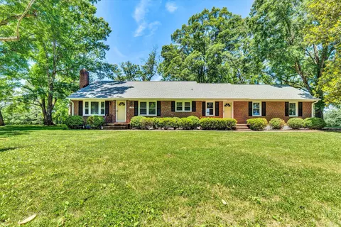 3572 Franklin St, Rocky Mount, VA 24151