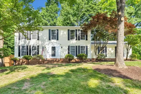 5637 Penguin Dr, Roanoke, VA 24018