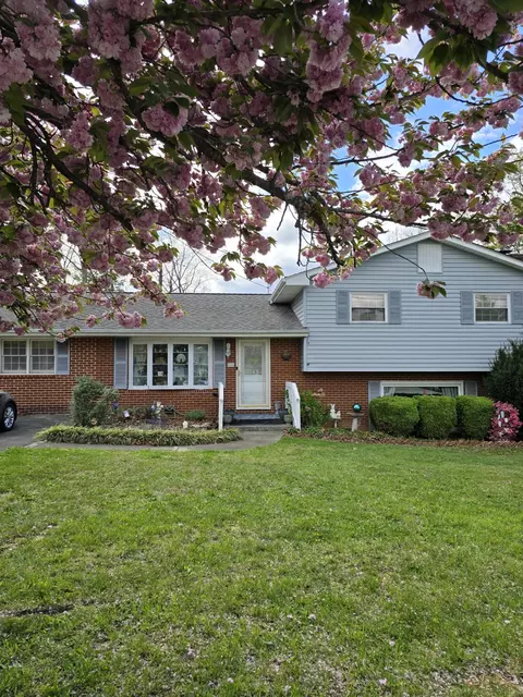 1656 Barnett Rd NW, Roanoke, VA 24017