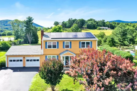 72 Hillandale Dr, Troutville, VA 24175