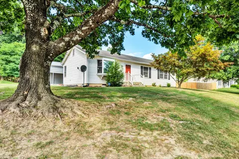 1061 Kesler Mill Rd, Salem, VA 24153