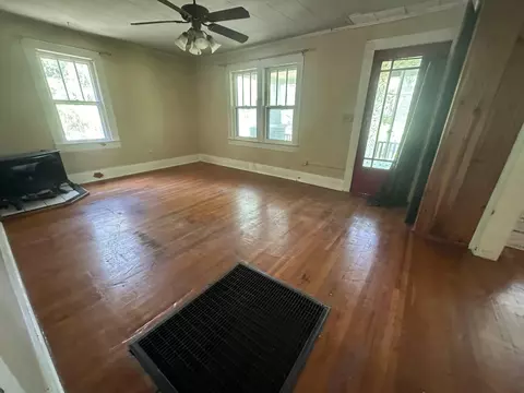 Living - 1815 S Carpenter Dr, Covington, VA 24426 photo 1 of 2