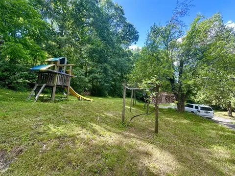 Exterior - 1815 S Carpenter Dr, Covington, VA 24426 photo 8 of 9