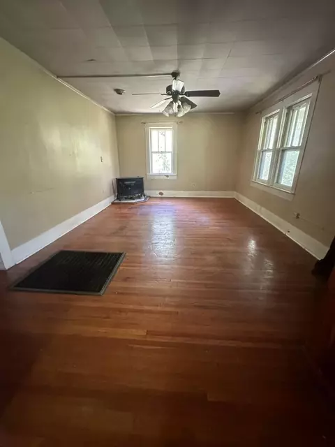 Living - 1815 S Carpenter Dr, Covington, VA 24426 photo 2 of 2