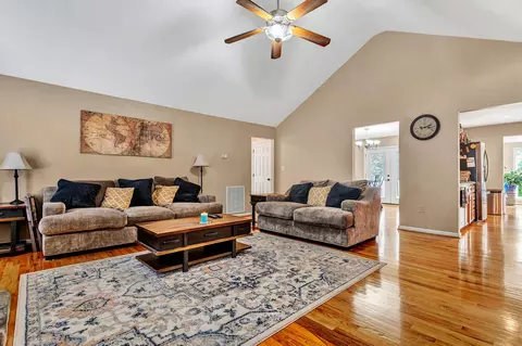 6830 Byers Rd, Roanoke, VA 24019 photo 8
