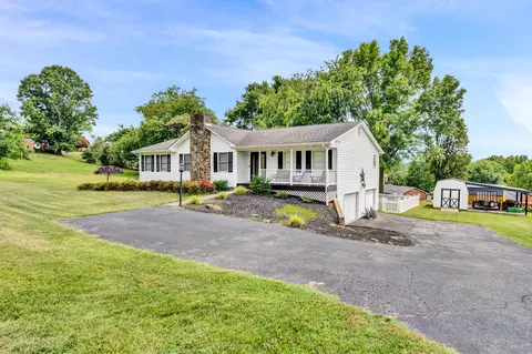 6830 Byers Rd, Roanoke, VA 24019 photo 4