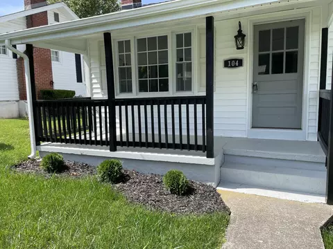 Exterior - 104 14th St, Buchanan, VA 24066 photo 2 of 6