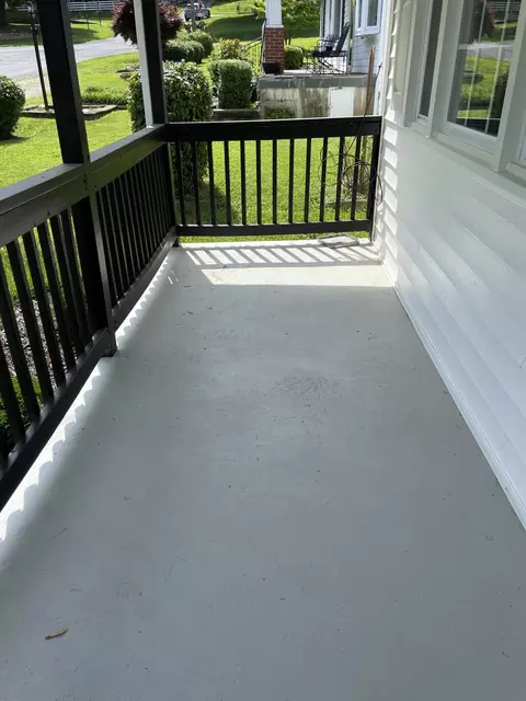 Exterior - 104 14th St, Buchanan, VA 24066 photo 3 of 6
