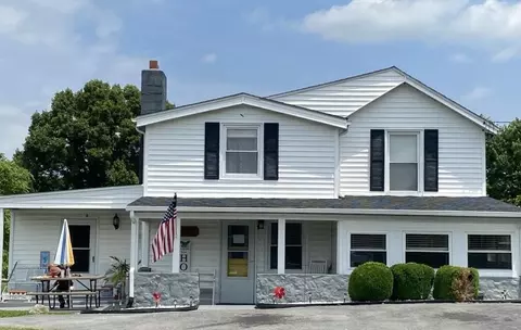 5123 Morwanda St NW, Roanoke, VA 24017