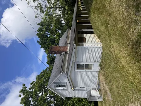 70 Mill Ln NE, Christiansburg, VA 24073