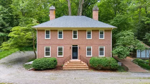 2301 Spring Hollow Ln, Blacksburg, VA 24060