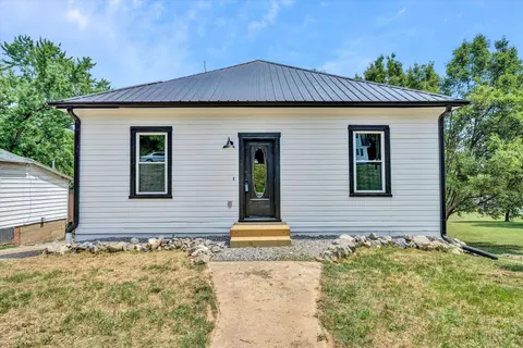 3560 Yellow Mountain Rd SE, Roanoke, VA 24014