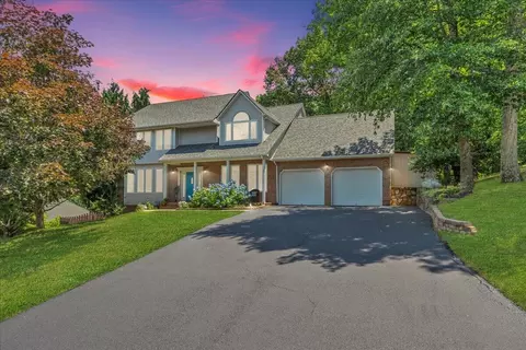 219 Buckingham Ct, Roanoke, VA 24019