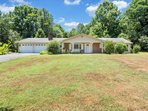 5828 Henry Rd, Henry, VA 24102