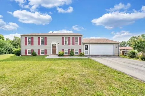 3025 Creekwood Dr, Salem, VA 24153