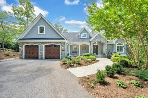 2512 Lakewood Forest Rd, Moneta, VA 24121
