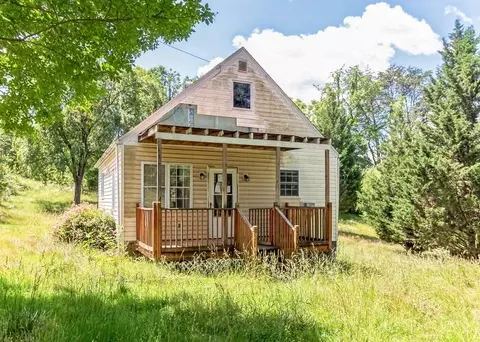 2908 Jae Valley Rd, Roanoke, VA 24014