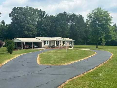 5155 Axton Rd, Axton, VA 24054 photo 2