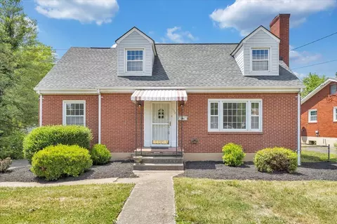 130 Huntington Blvd NE, Roanoke, VA 24012