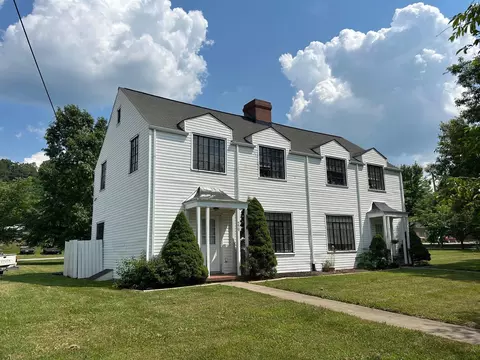 546 Lowe St, Buchanan, VA 24066